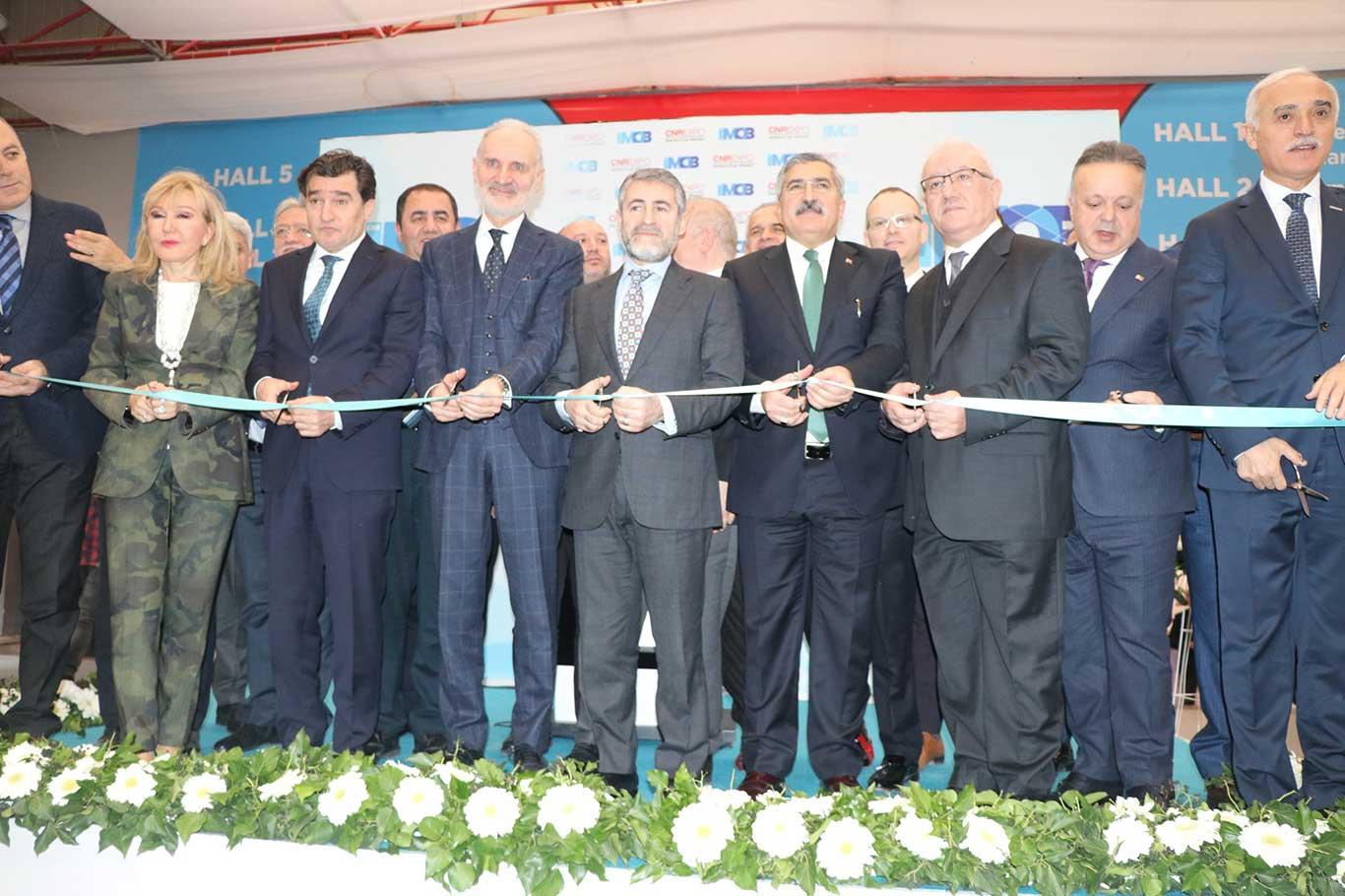CNR İMOB Uluslararası İstanbul Mobilya Fuarı bugün açıldı